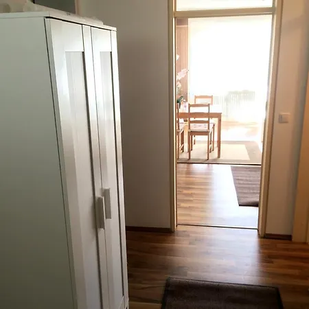 Sunshine Apartment *